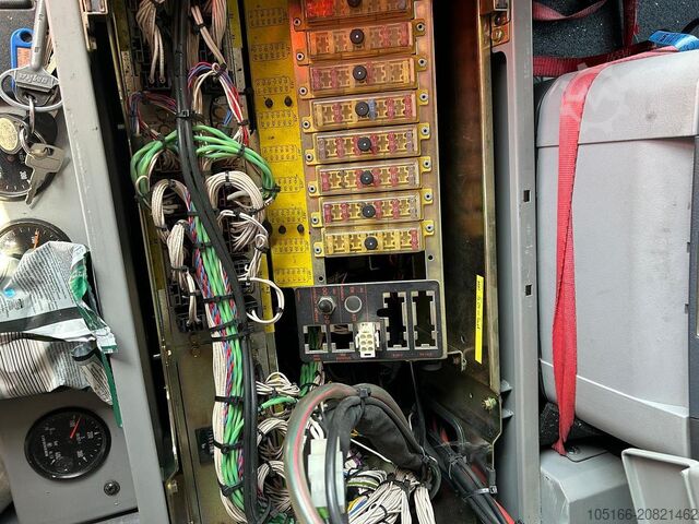 żuraw samojezdny LIEBHERR MK 88 Plus