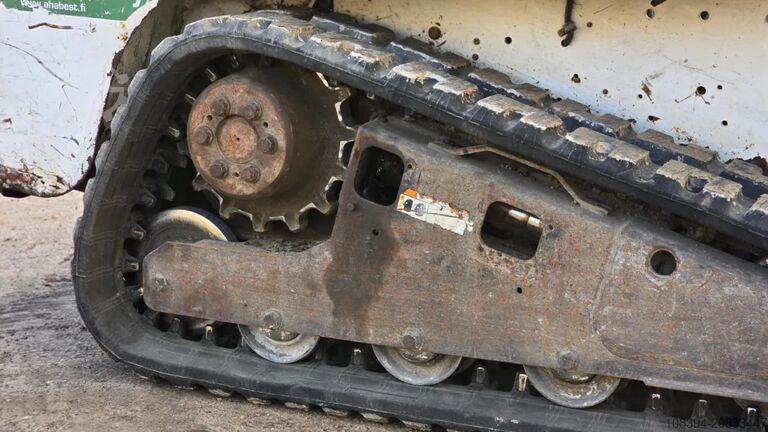 Crawler loader Bobcat T140