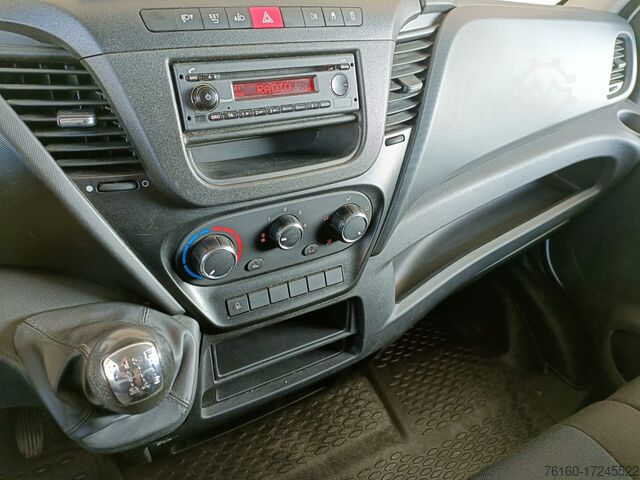 Kassevogn Iveco Daily 35