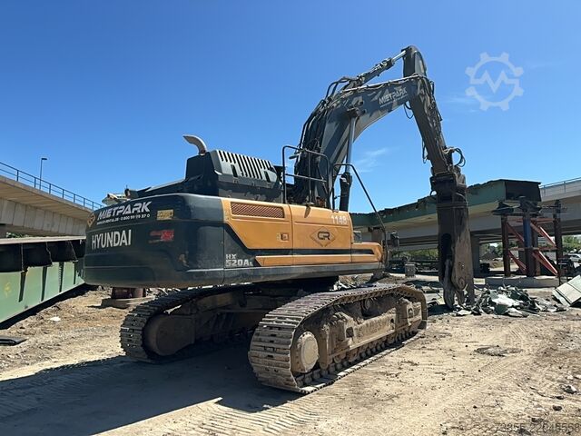 Paletli ekskavatör Hyundai HX520AL