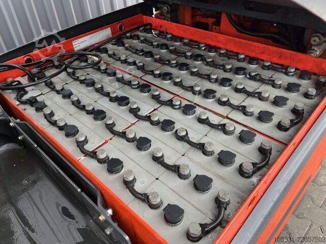 Elektrikli 4 tekerlekli forklift Linde E25L-01
