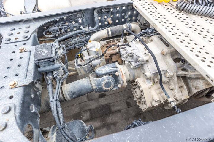 Standard-SZM MERCEDES ACTROS 1848 LS +RETARDER