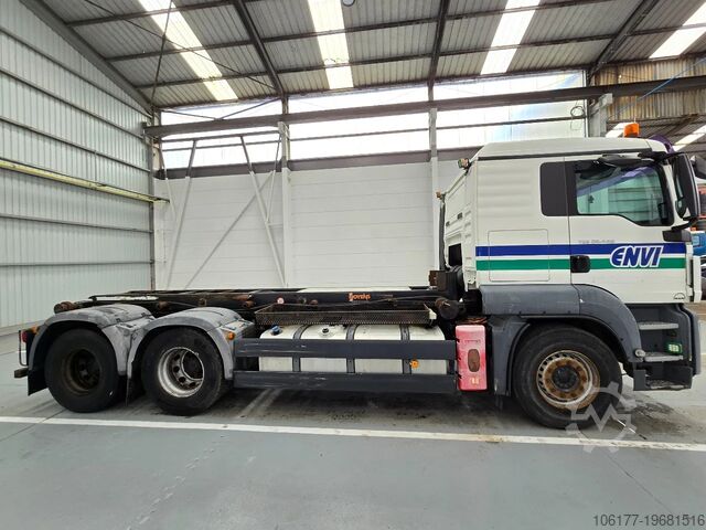 Fahrgestell mit Fahrerhaus MAN TGS 28.440 6x2 / EURO 5 / AIRCO / LIFTAS / 10 r...