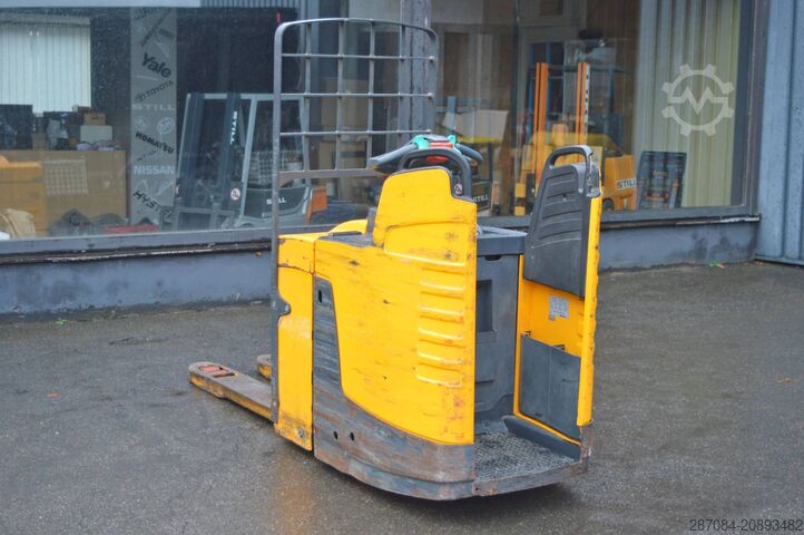 Niederhubwagen Jungheinrich ERE 225