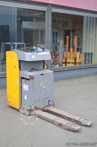 Carretilla elevadora baja Jungheinrich ESE 120