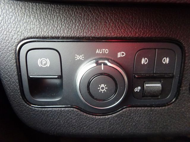 Kastenwagen MERCEDES-BENZ Sprinter III Kasten FWD 315 CDI 9G-TRONIC ACC