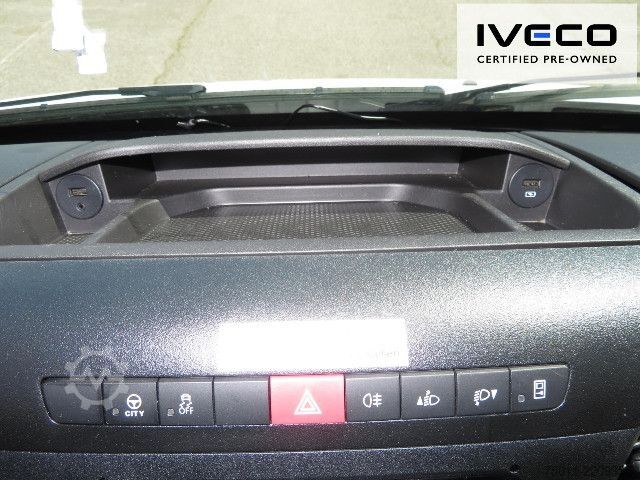 Skåpbil IVECO Daily 70C18HA8/P Koffer/LBW Klima, NL 3228kg