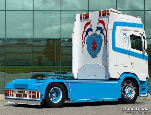 Τυπική μονάδα τράκτορα SCANIA S730 V8 NGS KING FULL OPTIONS SPECIAL INTERIOR S