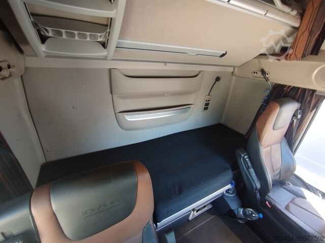 Yüksek hacimli çekici DAF XF 530 FT