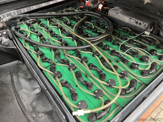 Elektrisk 4 -hjulet gaffeltruck Linde E25-01