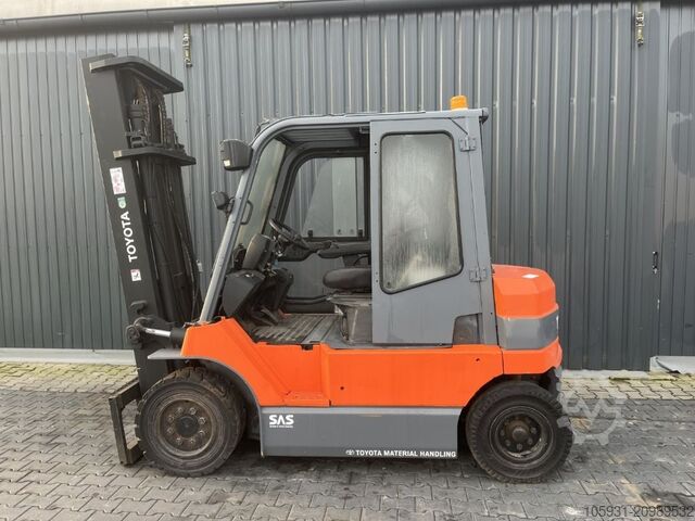 Elektrisk 4 -hjulet gaffeltruck Toyota 7FBMF40