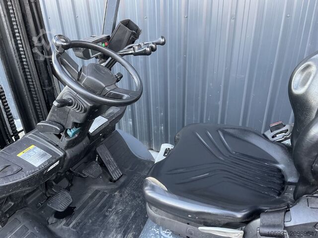 LPG gaffeltrucks Toyota 8FGF25