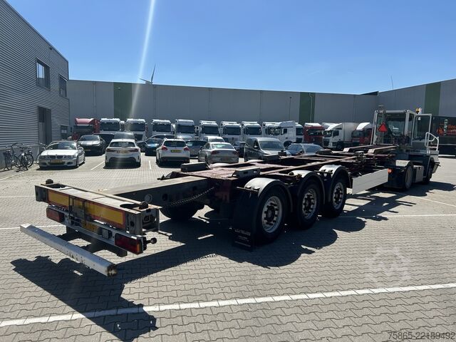 Transporte de contenedores Schmitz Cargobull SCF 24 G EURO / Multi  Container Chassis / Lift...