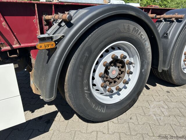 Transporte de contenedores Schmitz Cargobull SCF 24 G EURO / Multi  Container Chassis / Lift...