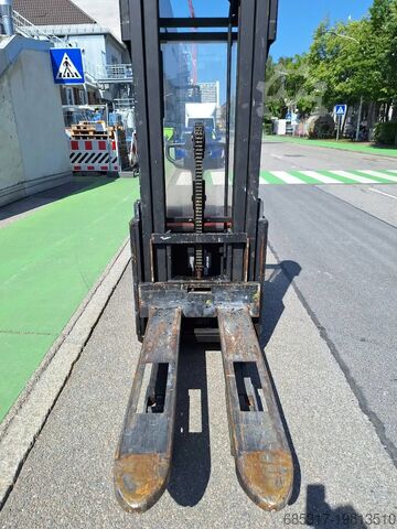 Druge Toyota SWE160L
