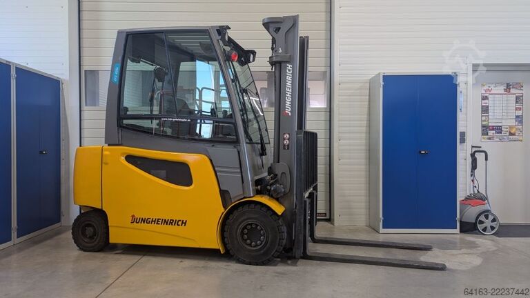 Elektrický 4kolový vysokozdvižný vozík Jungheinrich EFG 425s neuwertige Batterie