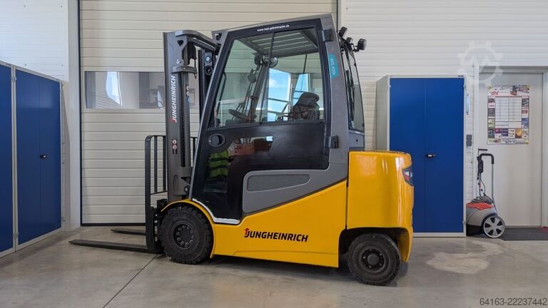 Elektrický 4kolový vysokozdvižný vozík Jungheinrich EFG 425s neuwertige Batterie