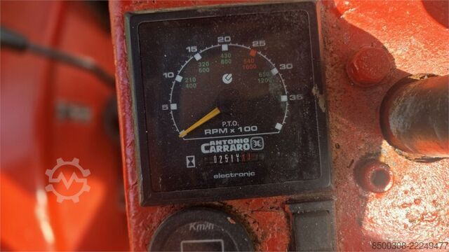 Gépszállító / Kommunális traktor 4 kerekes kormányzással Antonio Carraro TTR 4400 HST