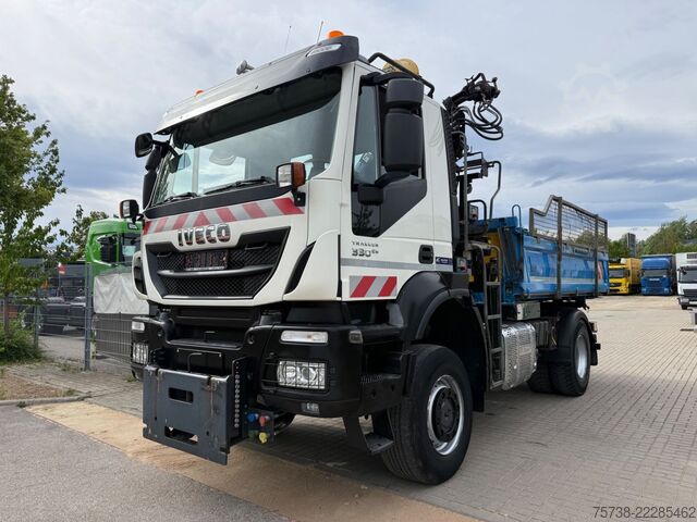Billenő teherautó IVECO Trakker 330 4x4 Meiller Kipper+Hiab 088B-2 Funk