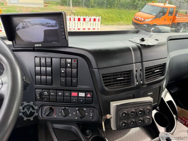 Háromirányú billenő teherautó IVECO Trakker 330 4x4 Meiller Kipper+Hiab 088B-2 Funk