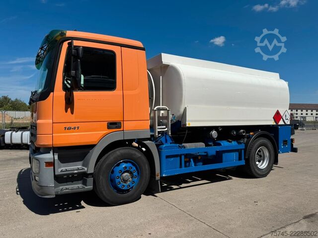 Tankwagen MERCEDES-BENZ ACTROS 1841 * TANKWAGEN * EPS*ESTERER*OBEN UNTEN