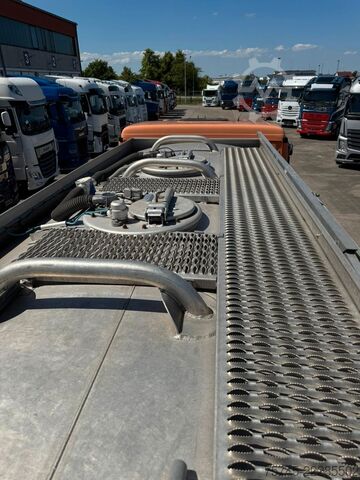 Tankwagen MERCEDES-BENZ ACTROS 1841 * TANKWAGEN * EPS*ESTERER*OBEN UNTEN