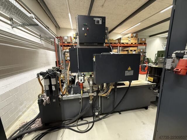CNC universelt bearbejdningscenter DECKEL MAHO DMC 80 FD duoBlock
