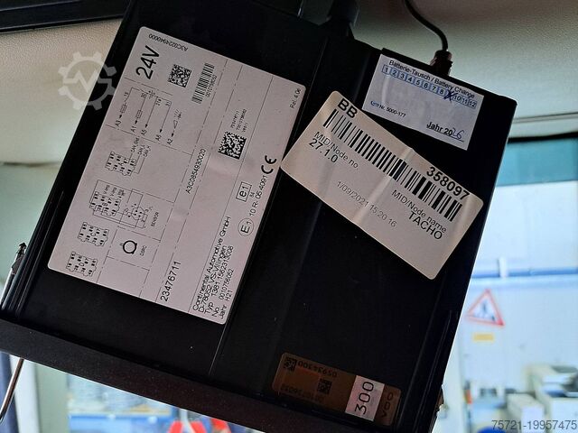 Standaard trekker VOLVO FH 460 FH5 2X TANK VEB+