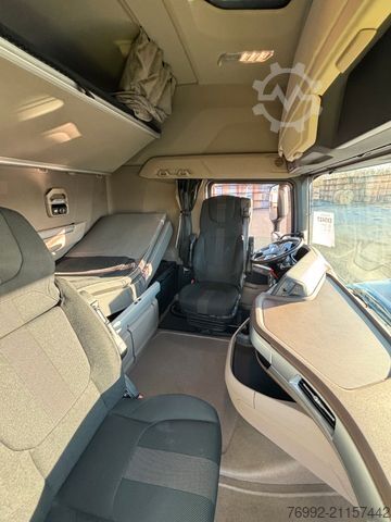 Standardní tahač DAF XG+ 530 Retarder + PTO