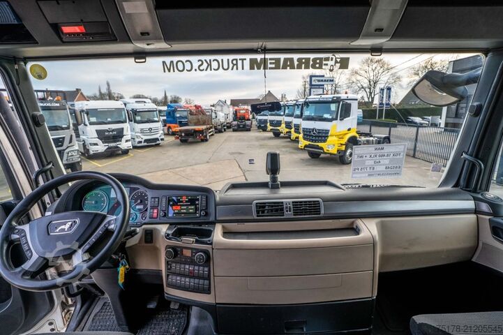 Standard tractor MAN TGX 18.460 XLX + INTARDER