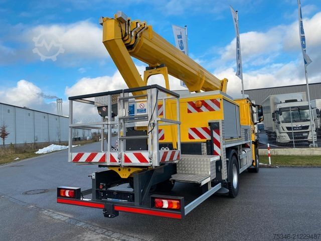 Work platform  Mercedes Benz /Ruthmann T 330/33 m/Top Zustand