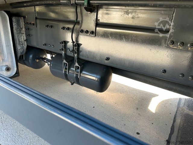 Vrachtauto met open laadbak VOLVO FM 420 Baustoff 6x2 lift/lenk Atlas Kran