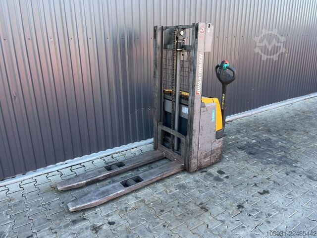 Impilatore pedonale Jungheinrich EJC112