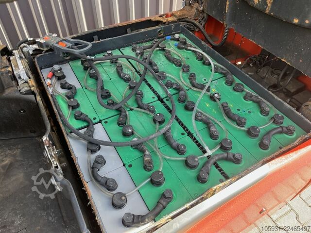 Carrello elevatore elettrico a 4 ruote Linde E20PHL-02