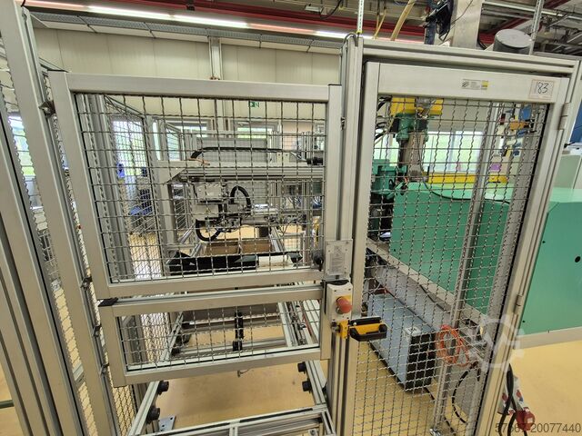 Brizganje plastike mašina Arburg Allrounder 270-S-400-70