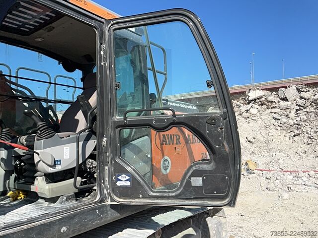 Escavadora de rastos Hitachi ZX210LC-6