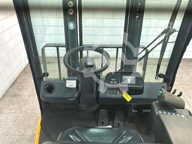 Empilhador Jungheinrich DFG 25