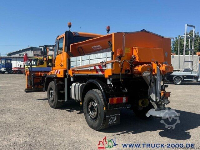 Driezijdige kipper Unimog U400 238PS Winterdienst + Streuer + 3m Schild