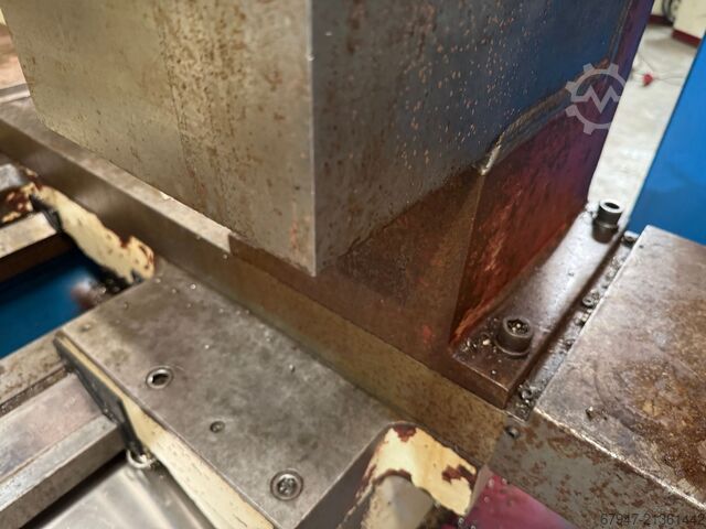 Tornio CNC Gornati, 1 m di passata sopra banco x 1 m fra le punte GORNATI AY 1000 x 1000