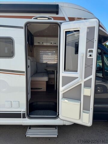 Autocaravana semi-integrada BÜRSTNER Lyseo M Harmony Line 690 G *SAT-TV*Hubbett*