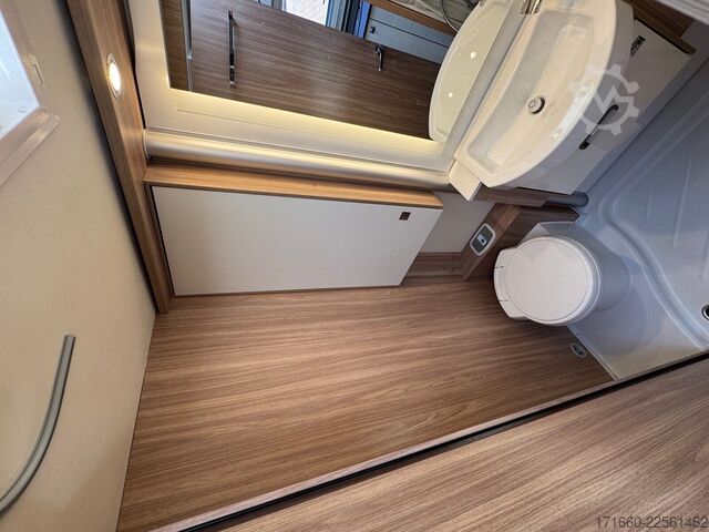 Autocaravana semi-integrada BÜRSTNER Lyseo M Harmony Line 690 G *SAT-TV*Hubbett*