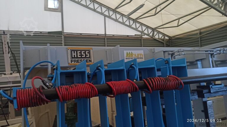 Prasa krawędziowa Hess LAMIELLIEPRESSE