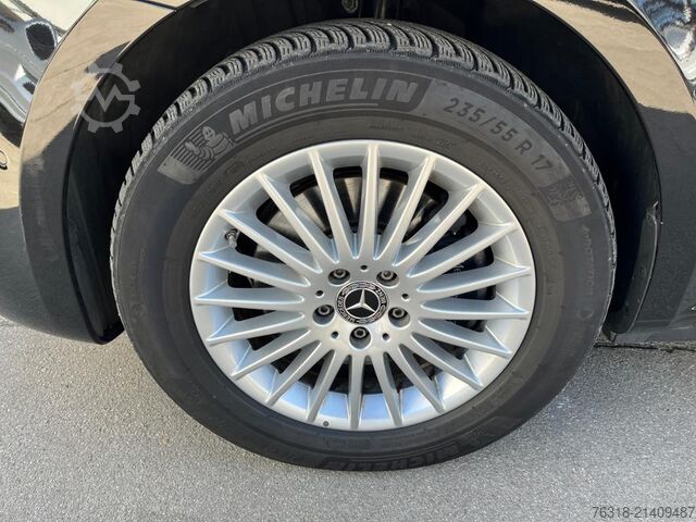 Minibusz Mercedes-Benz V 300 d 4MATIC AVANTGARDE Extralang Avantgard, Leder Std-Hzg. 8-Sitze