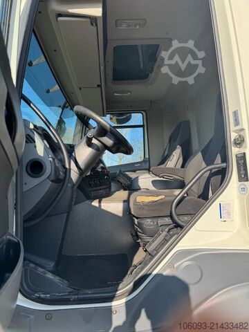 Bavul DAF CF 250 Bakwagen