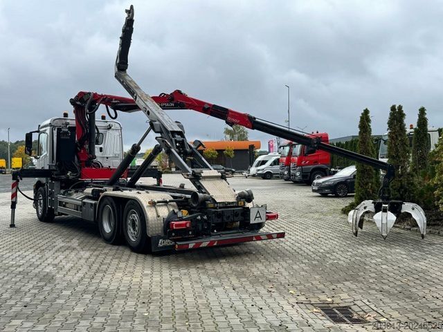 Haakarm vrachtwagen MERCEDES-BENZ ACTROS 2546 6x2 Abrollkip Kran Palfinger Q150Z95