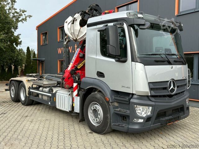 Autolaadkraan MERCEDES-BENZ ACTROS 2546 6x2 Abrollkip Kran Palfinger Q150Z95