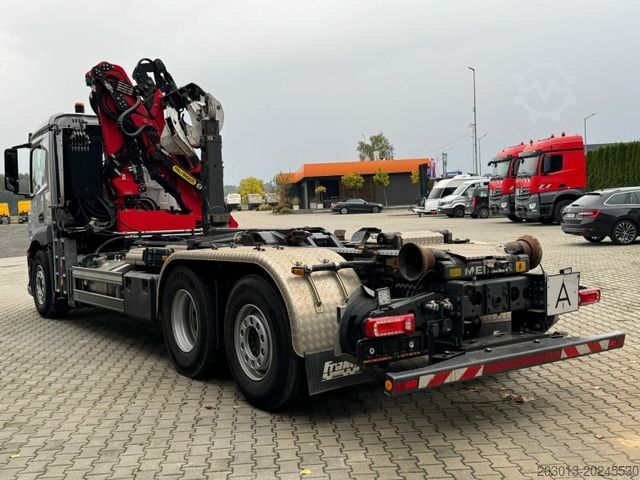 Grue montée sur camion MERCEDES-BENZ ACTROS 2546 6x2 Abrollkip Kran Palfinger Q150Z95