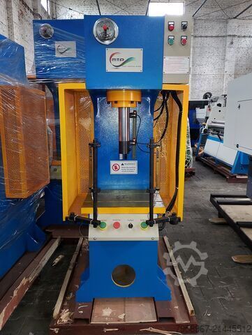 Hidraulikus C-keretes prés Metal Technics Polska PRASA HYDRAULICZNA WYSIĘGOWA HPW-100
