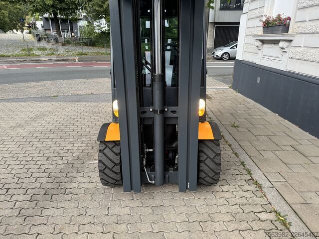 Carrello elevatore a 4 ruote Jungheinrich TFG 430