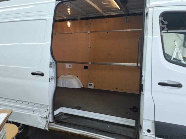 Furgon Mercedes-Benz Sprinter 317 CDI,L2H2,Automatik,Kamera,Navi